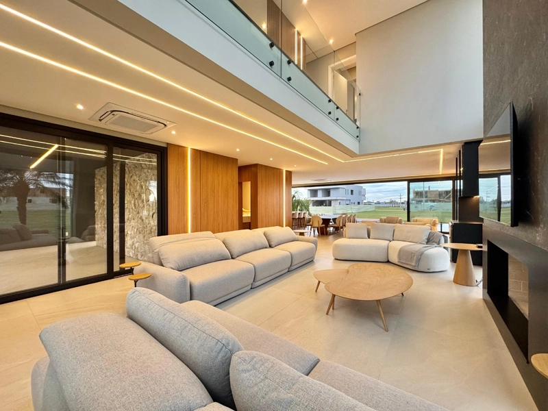 Sobrado de luxo com 5 suítes: 3ª foto da galeria de imagens do imóvel