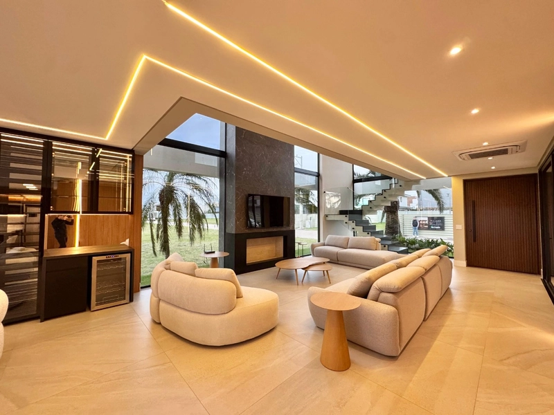 Sobrado de luxo com 5 suítes: 4ª foto da galeria de imagens do imóvel