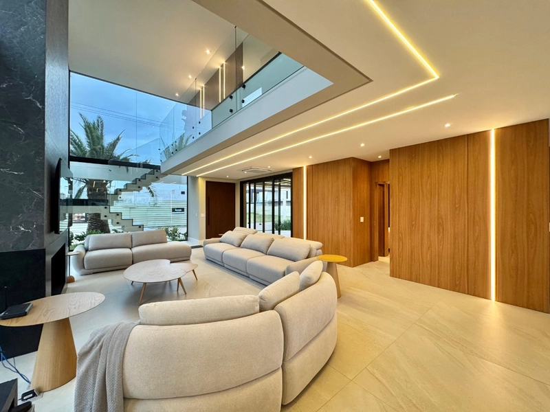 Sobrado de luxo com 5 suítes: 6ª foto da galeria de imagens do imóvel