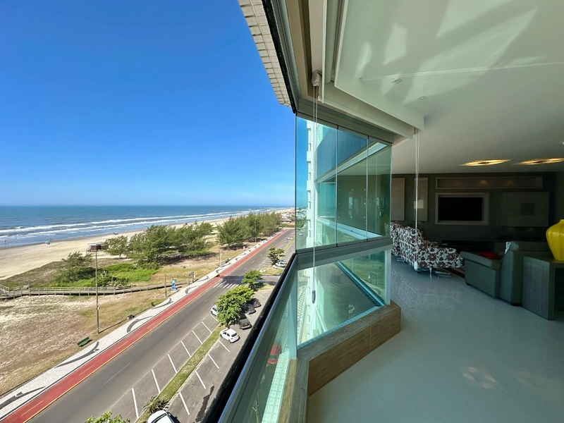 Belíssimo apartamento conta com 4 dormitórios: 2ª foto da galeria de imagens do imóvel