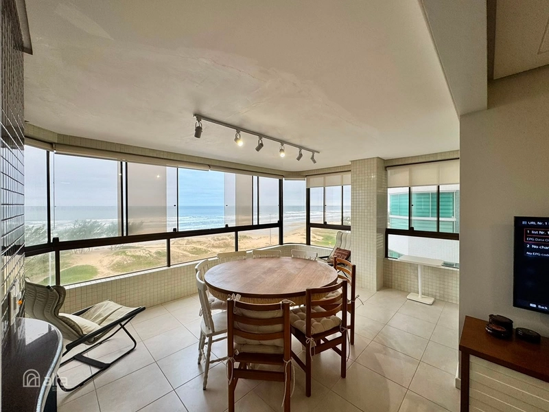 VISTA MAR, SOFISTICAÇÃO E O PRIVILÉGIO DE VIVER À BEIRA-MAR: 5ª foto da galeria de imagens do imóvel