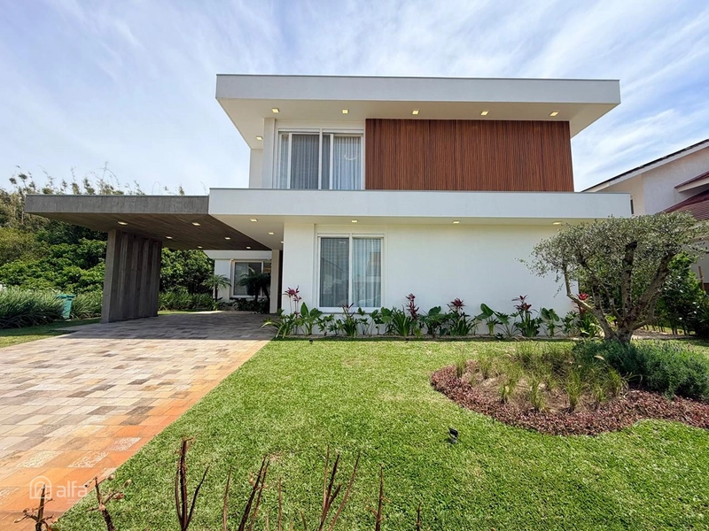 Casa com 4 suítes no Green Village Golf Club: 2ª foto da galeria de imagens do imóvel