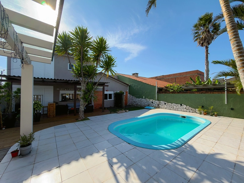 Luxo e Exclusividade em Xangri-Lá: Casa com Piscina, 4 Dormitórios e a 900m do Mar!: 26ª foto da galeria de imagens do imóvel