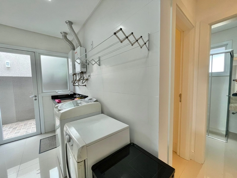 Sobrado alto padrão, beira de lago, mobiliado e decorado, no Condomínio Enseada Lagos em Xangri-lá!: 21ª foto da galeria de imagens do imóvel