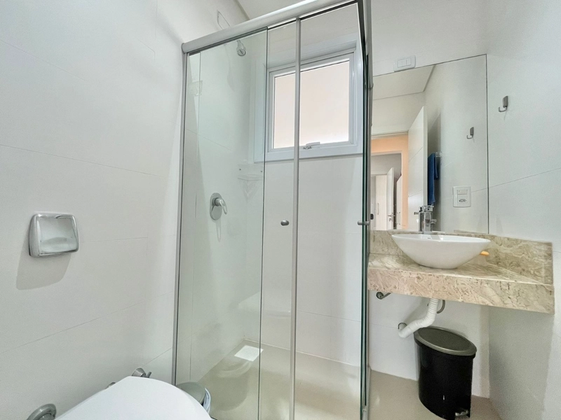 Sobrado alto padrão, beira de lago, mobiliado e decorado, no Condomínio Enseada Lagos em Xangri-lá!: 22ª foto da galeria de imagens do imóvel