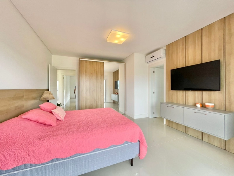 Sobrado alto padrão, beira de lago, mobiliado e decorado, no Condomínio Enseada Lagos em Xangri-lá!: 42ª foto da galeria de imagens do imóvel