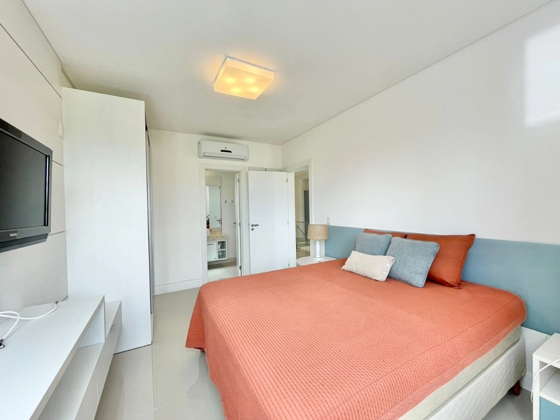 Sobrado alto padrão, beira de lago, mobiliado e decorado, no Condomínio Enseada Lagos em Xangri-lá!: 45ª foto da galeria de imagens do imóvel