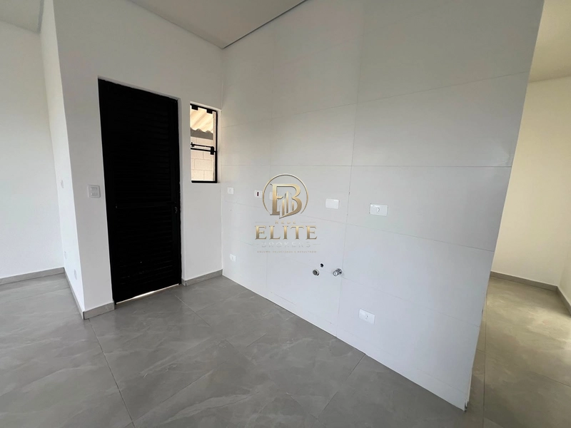 Excelente casa a Venda no Rio Verde, Sozinha no Terreno de Frente para a RUA!: 5ª foto da galeria de imagens do imóvel