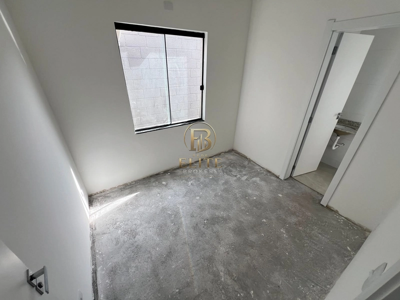 Excelente casa a Venda no Rio Verde, Sozinha no Terreno de Frente para a RUA!: 7ª foto da galeria de imagens do imóvel