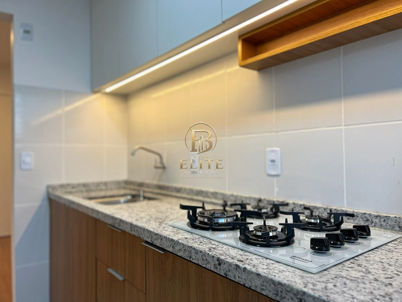 Excelente apartamento REFORMADO para INVESTIMENTO a Venda no Santa Cândida. Pronto para Morar!: 4ª foto da galeria de imagens do imóvel