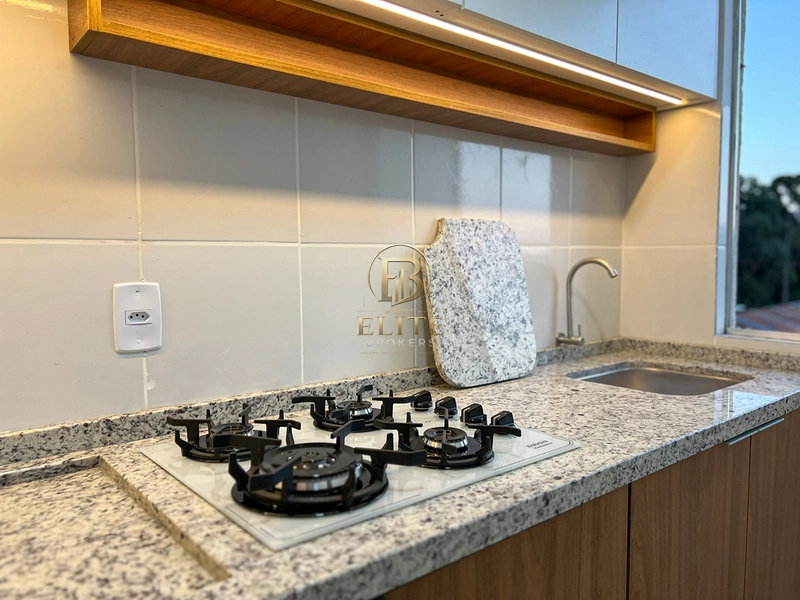 Excelente apartamento REFORMADO para INVESTIMENTO a Venda no Santa Cândida. Pronto para Morar!: 2ª foto da galeria de imagens do imóvel