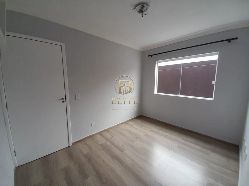 Apartamento GARDEN COM AMPLO ESPAÇO EXTERNO e SEMI MOBILIADO no Rio Verde em Colombo a Venda. : 9ª foto da galeria de imagens do imóvel