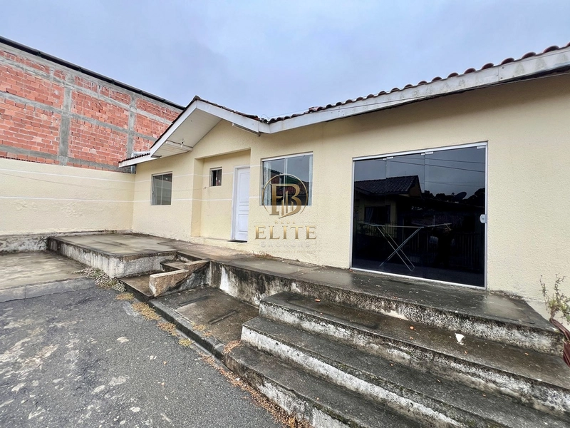 Casa com 3 Quartos a venda no Palmital em Colombo: 1ª foto da galeria de imagens do imóvel