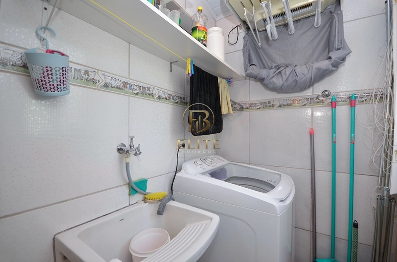 Excelente Casa SEMI MOBILIADA a Venda no Roça Grande. Sozinha no Terreno de Frente para a Rua.: 16ª foto da galeria de imagens do imóvel
