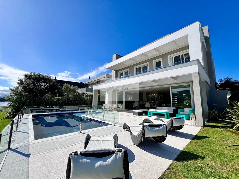 Casa beira lago em condomínio fechado!: 44ª foto da galeria de imagens do imóvel