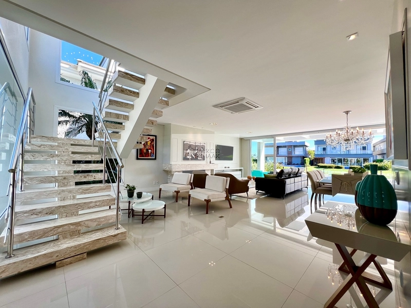 Casa beira lago em condomínio fechado!: 50ª foto da galeria de imagens do imóvel