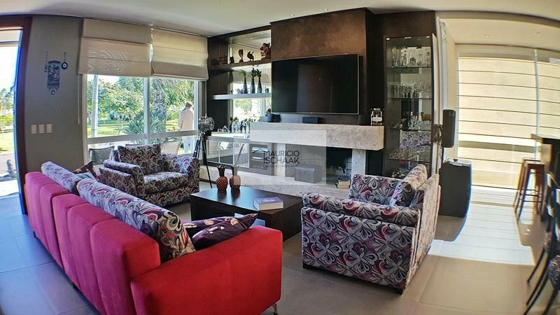 Casa em condomínio fechado de Capão: 1ª foto da galeria de imagens do imóvel