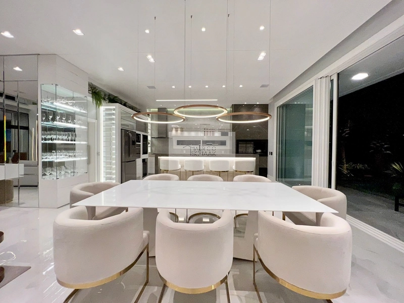 Mansão de luxo em condomínio fechado em Xangri-lá: 1ª foto da galeria de imagens do imóvel