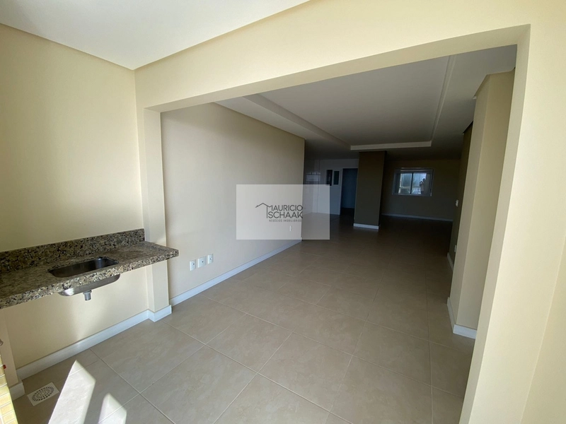 Amplo apartamento com vista mar em Capão da Canoa: 1ª foto da galeria de imagens do imóvel