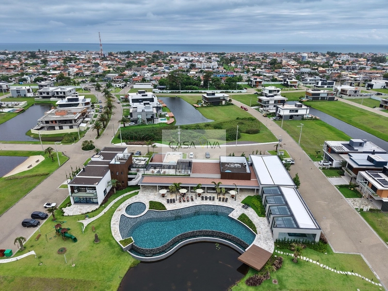 SOBRADO À BEIRA LAGO  ALTO PADRÃO - MOBILIADO & DECORADO: 24ª foto da galeria de imagens do imóvel