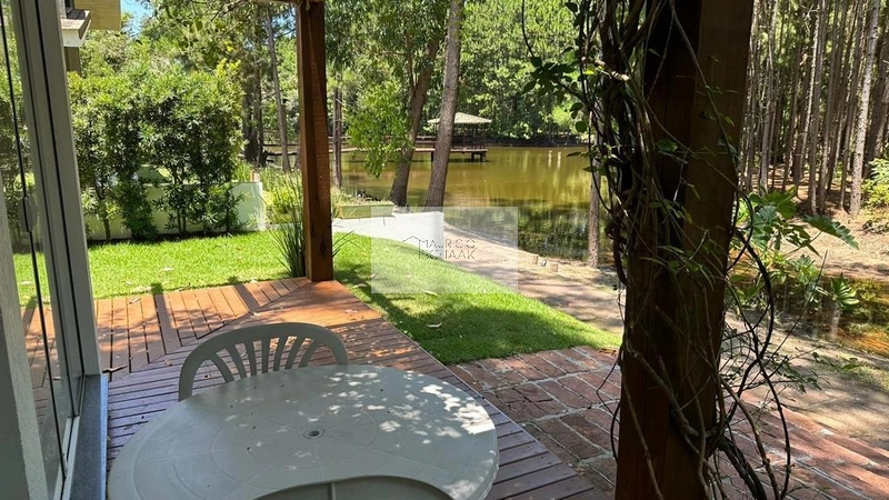 CASA EM CONDOMÍNIO À BEIRA DO LAGO!!: 14ª foto da galeria de imagens do imóvel