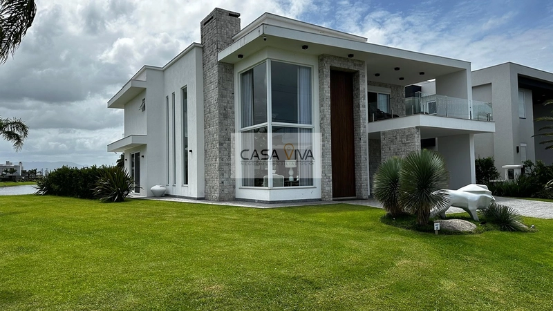 RESIDÊNCIA EXCLUSIVA COM VISTA PARA O LAGO.: 5ª foto da galeria de imagens do imóvel