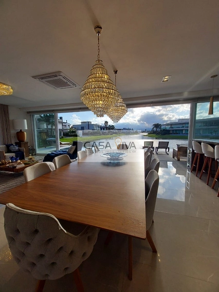 RESIDÊNCIA EXCLUSIVA COM VISTA PARA O LAGO.: 2ª foto da galeria de imagens do imóvel