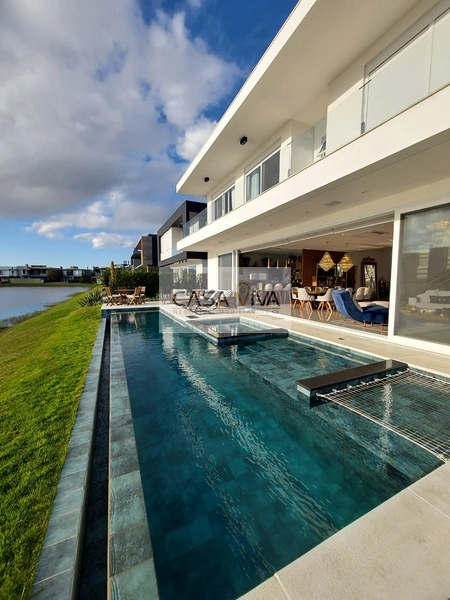 RESIDÊNCIA EXCLUSIVA COM VISTA PARA O LAGO.: 29ª foto da galeria de imagens do imóvel