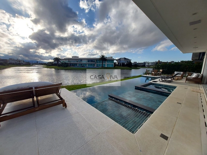 RESIDÊNCIA EXCLUSIVA COM VISTA PARA O LAGO.: 20ª foto da galeria de imagens do imóvel