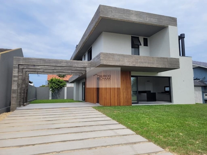 Sobrado em região privilegiada de Atlântida: 17ª foto da galeria de imagens do imóvel