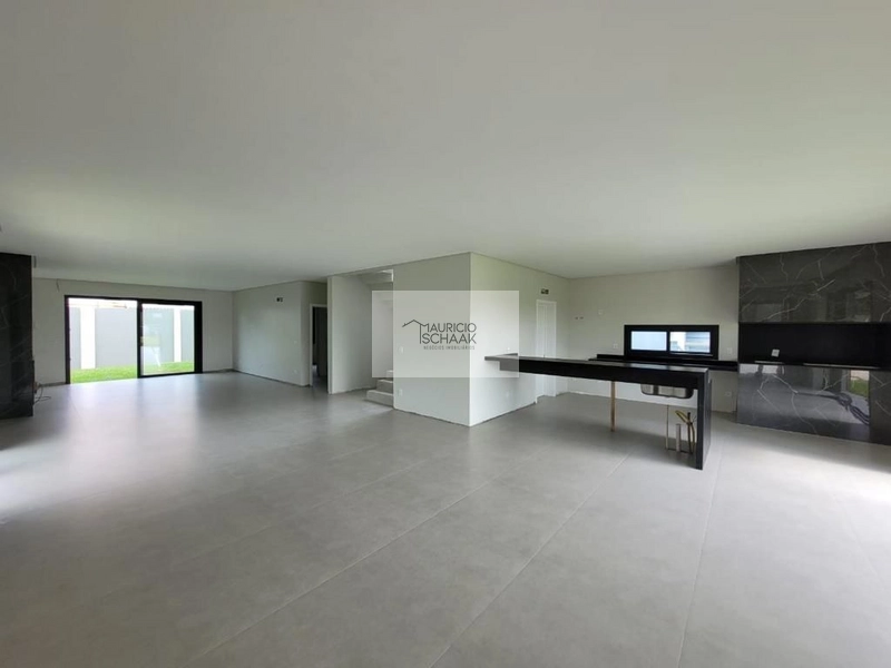 Sobrado em região privilegiada de Atlântida: 5ª foto da galeria de imagens do imóvel