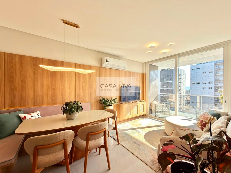 APARTAMENTO MOBILIADO E DECORADO COM VISTA E EXCELENTE POSIÇÃO SOLAR: 1ª foto da galeria de imagens do imóvel
