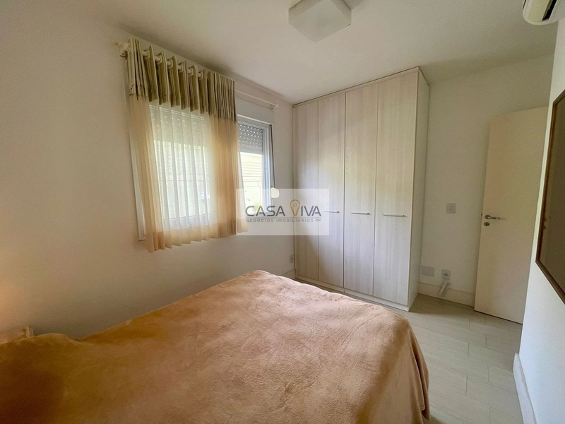 Casa com 04 dormitórios, Frente Leste e Pátio Exclusivo.: 6ª foto da galeria de imagens do imóvel