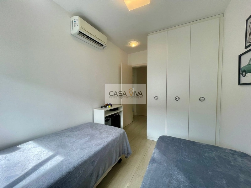 Casa com 04 dormitórios, Frente Leste e Pátio Exclusivo.: 7ª foto da galeria de imagens do imóvel