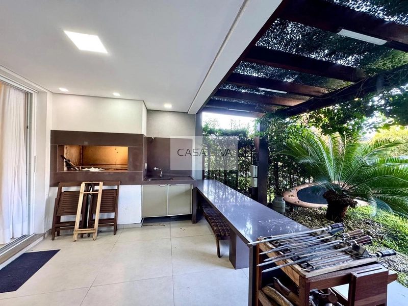 Sobrado de Alto Padrão à Beira do Lago – Mobiliado e Decorado: 11ª foto da galeria de imagens do imóvel