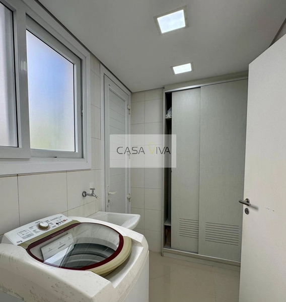 Sobrado de Alto Padrão à Beira do Lago – Mobiliado e Decorado: 28ª foto da galeria de imagens do imóvel
