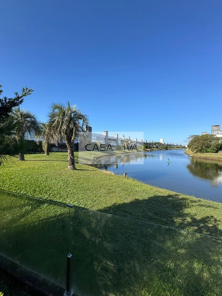 Sobrado de Alto Padrão à Beira do Lago – Mobiliado e Decorado: 36ª foto da galeria de imagens do imóvel