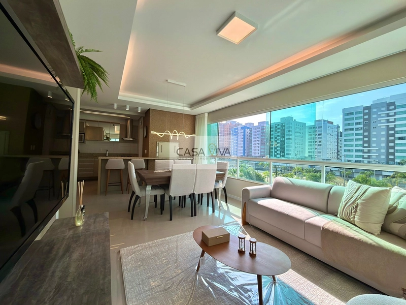 Apartamento mobiliado e decorado, frente a praça.: 1ª foto da galeria de imagens do imóvel