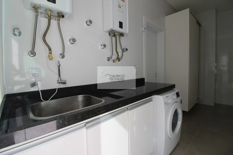 Mansão em condomínio de luxo no litoral: 4ª foto da galeria de imagens do imóvel