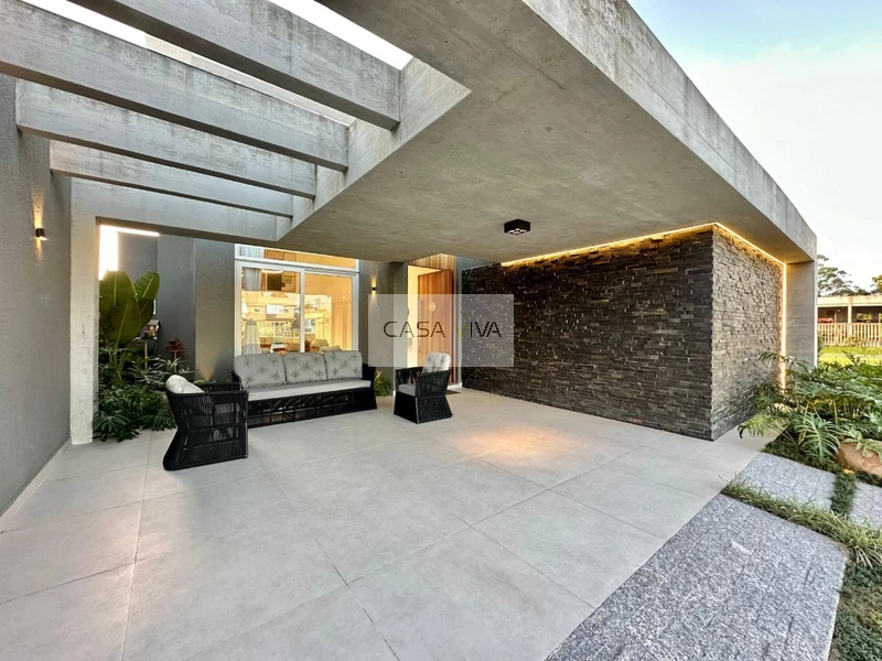 Exclusividade, conforto e uma vista privilegiada para o lago!: 6ª foto da galeria de imagens do imóvel