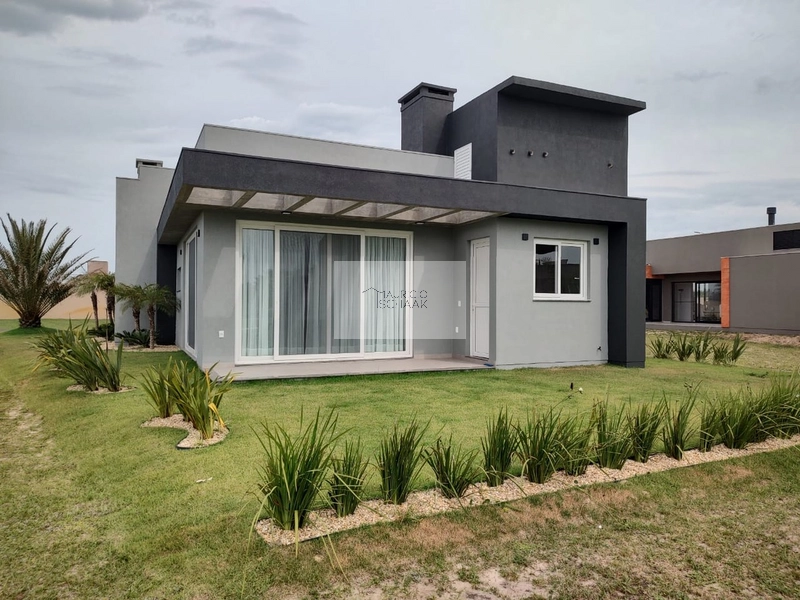 Casa em condomínio fechado em Xangri-lá!: 8ª foto da galeria de imagens do imóvel