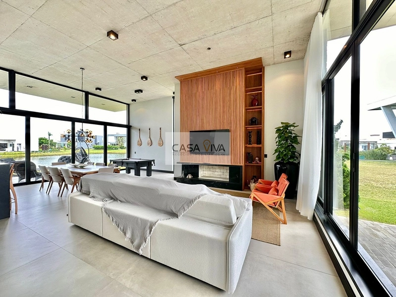 Casa Beira Lago à Venda – Alto Padrão: 4ª foto da galeria de imagens do imóvel