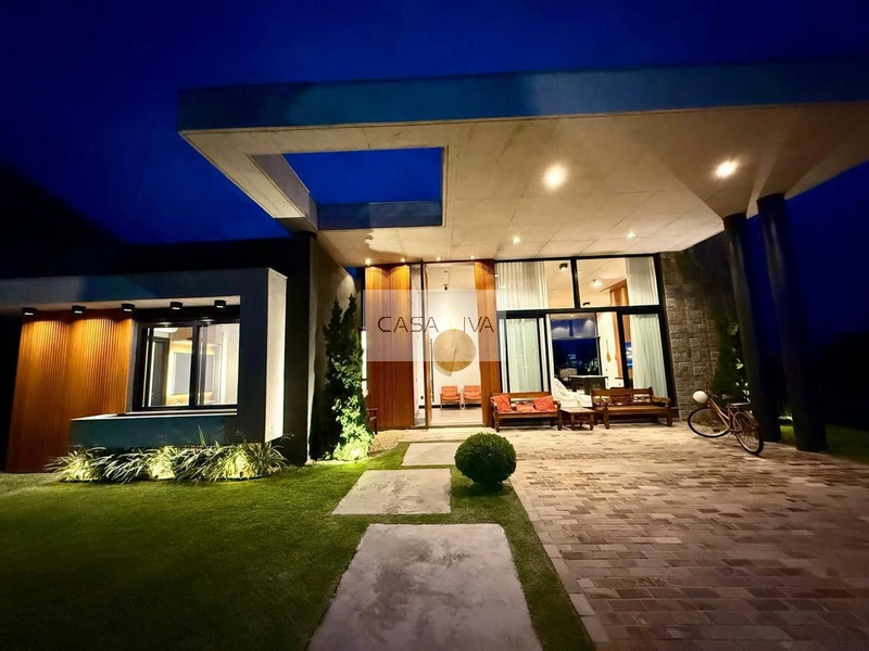 Casa Beira Lago à Venda – Alto Padrão: 18ª foto da galeria de imagens do imóvel