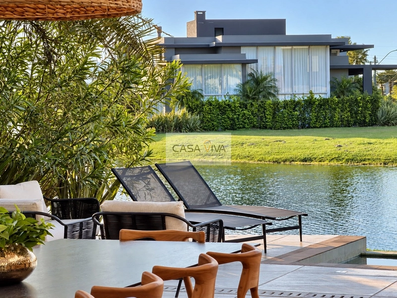 SOBRADO DE LUXO BEIRA LAGO | CONDOMÍNIO ENSEADA LAGOS DE XANGRI-LÁ: 13ª foto da galeria de imagens do imóvel