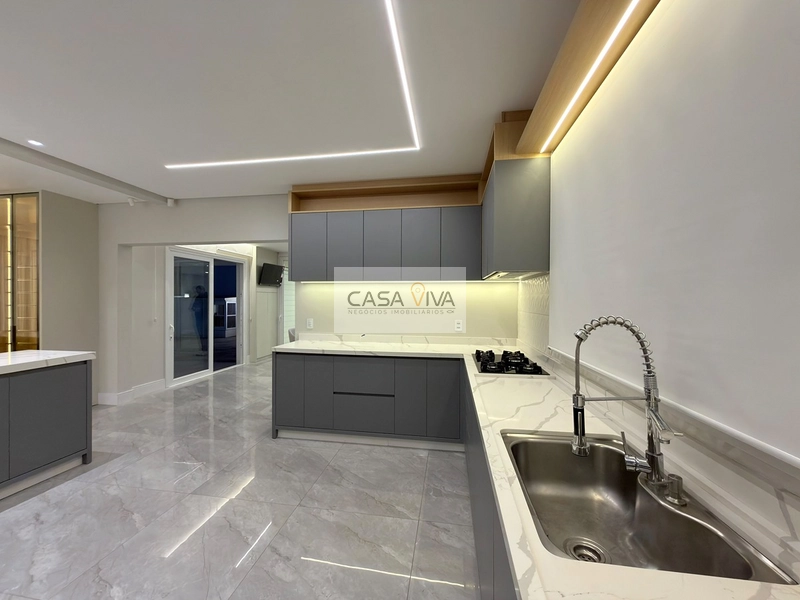 Casa de Esquina de Alto Padrão.: 10ª foto da galeria de imagens do imóvel
