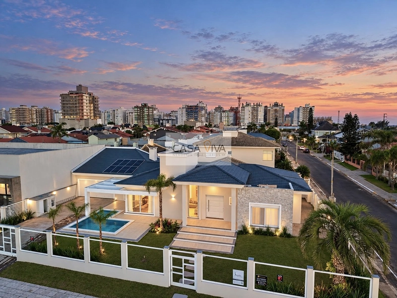 Casa de Esquina de Alto Padrão.: 40ª foto da galeria de imagens do imóvel