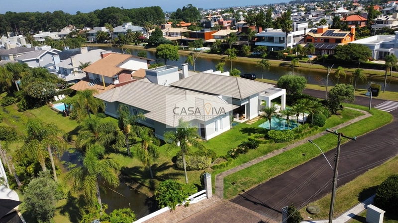 Casa de alto padrão em condomínio.: 2ª foto da galeria de imagens do imóvel