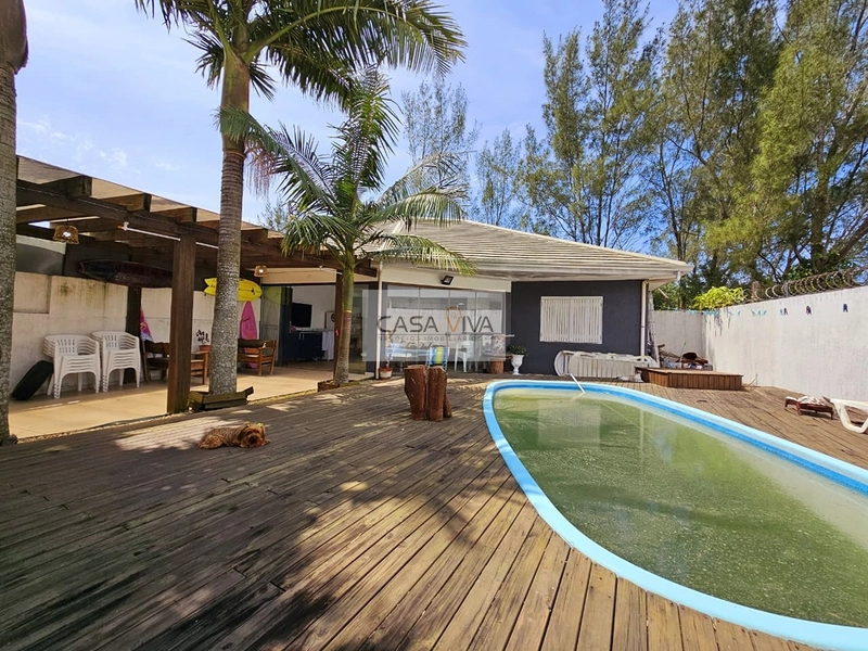CASA COM QUATRO DORMITÓRIOS E PISCINA.: 19ª foto da galeria de imagens do imóvel