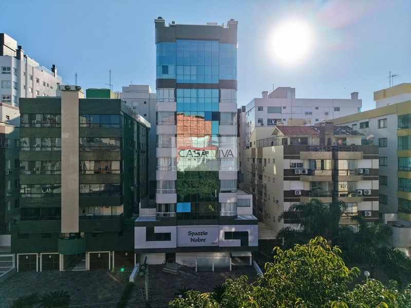 Apartamento mobiliado e decorado, a três quadras do mar.: 3ª foto da galeria de imagens do imóvel