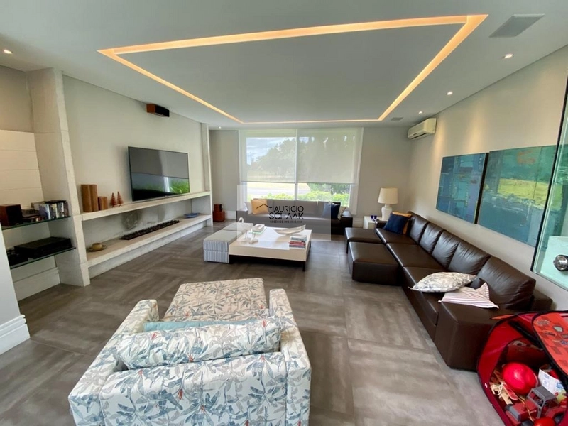 Mansão com 690m2 beira lago em condomínio fechado em Atlântida: 10ª foto da galeria de imagens do imóvel
